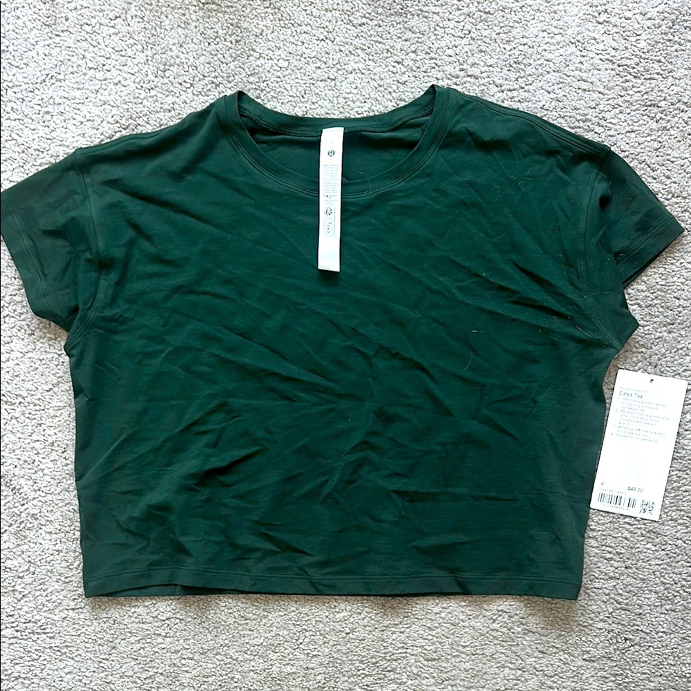 Cropped Tee